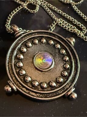 Vintage-Inspired Silver Tone Medallion Necklace with Iridescent Center